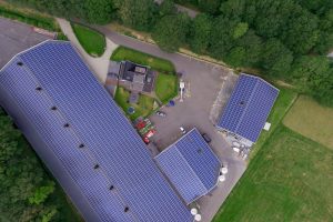 Zonnepanelen voor risicospreiding | Zonnepanelen op het dak