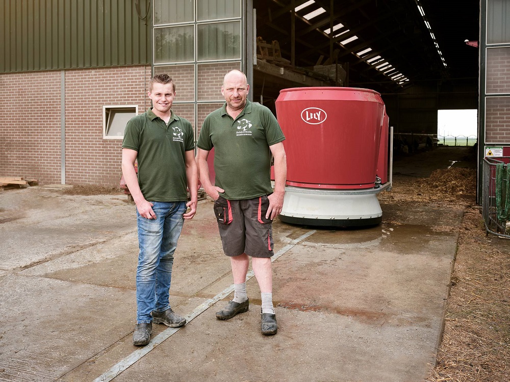 Lely Vector - Melkveebedrijf - Binnen één week met 2 liter per koe per dag gestegen