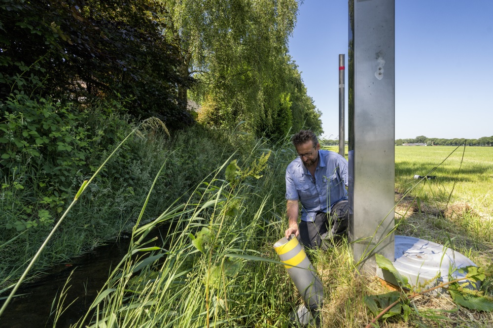 Melkveehouder regelt grondwaterstand met mobieltje