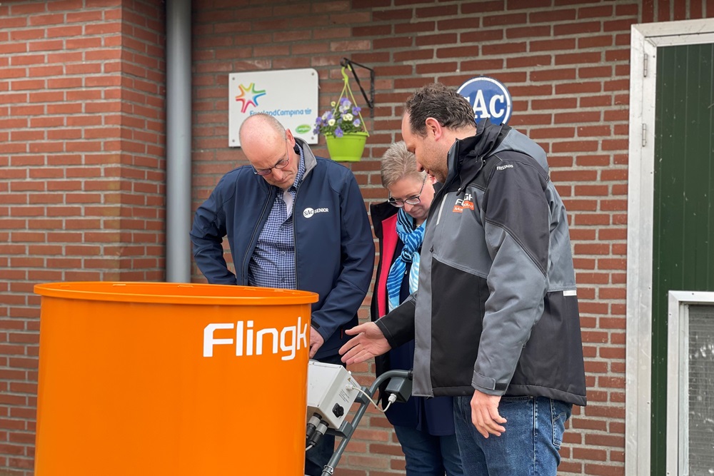 Jersey-bedrijf van familie Renting wint SE 250 boxinstrooier van Flingk