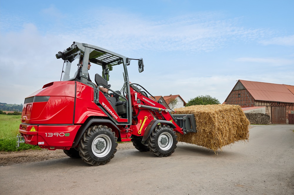 De Weidemann 1390e kan in landbouwbedrijven worden gebruikt voor dagelijkse werkzaamheden.