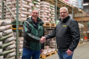 P. Bos veevoeders en Van Benthem Diervoeders bundelen krachten
