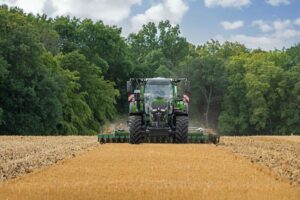 DLG PowerMix-test: Fendt 620 Vario levert topresultaten in het veld en op de weg