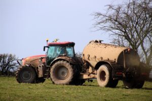 Ketsplaat maakt de tongen los