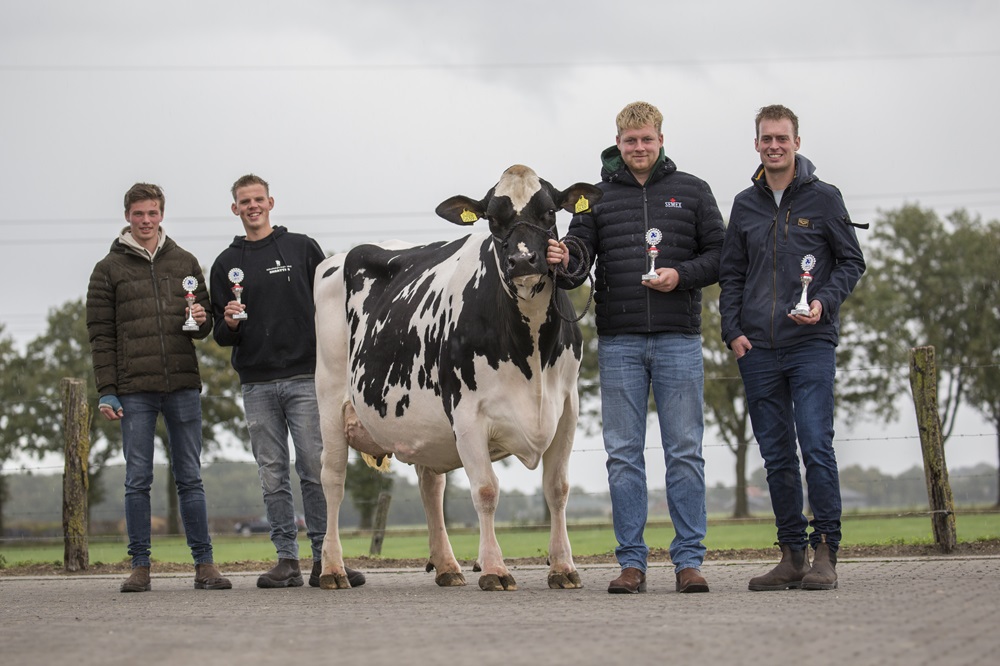 Hessel van den Bergh wint NK veebeoordelen 2025