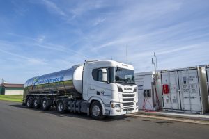 Milk collection truck bio-CNG (copyright FrieslandCampina) 1000