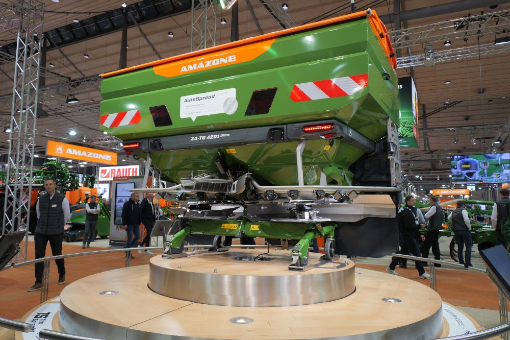 Amazone TS 01 AutoSpread wint Bronzen Sikkel 2026